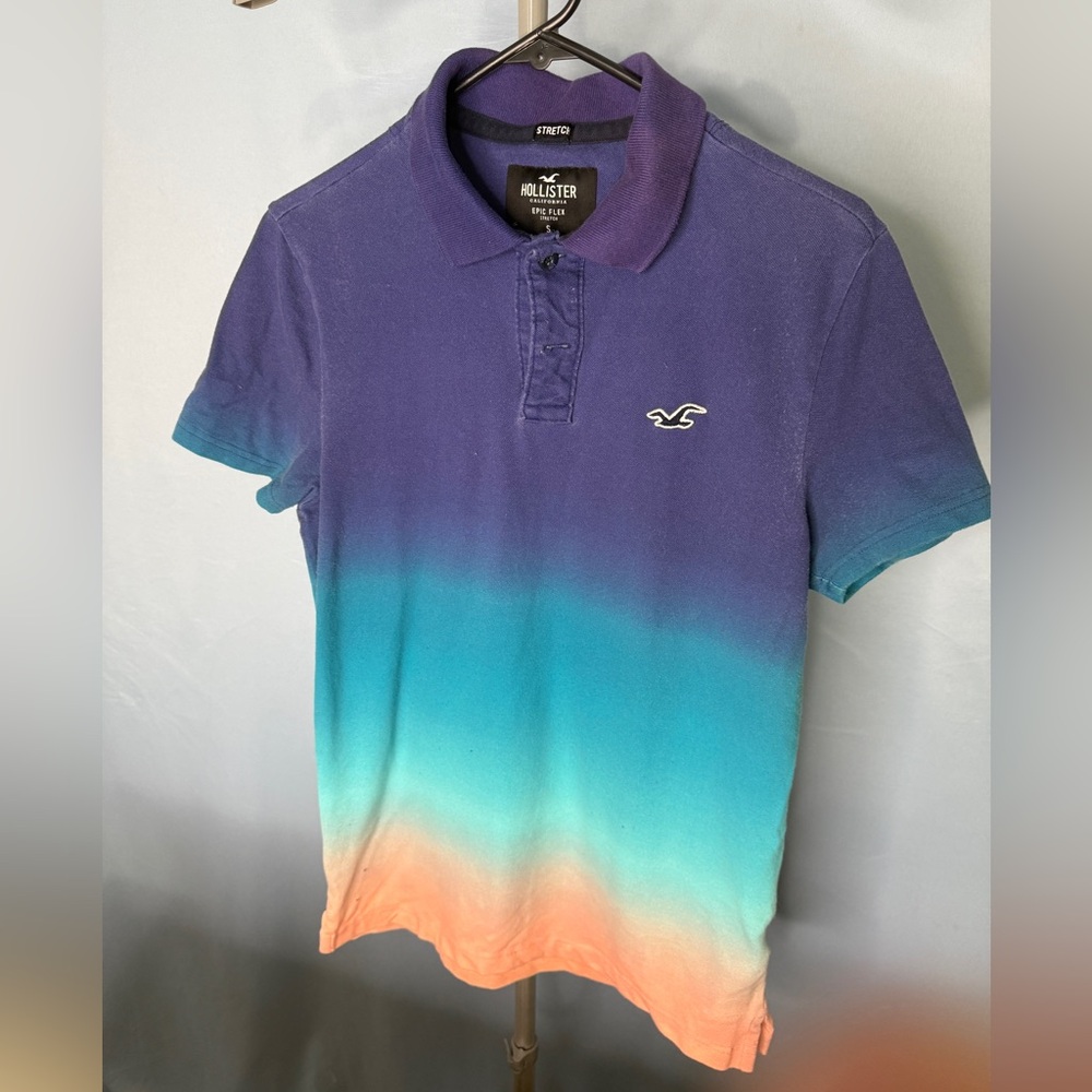 Hollister Men's Purple and Blue-Orange Ombre Polo